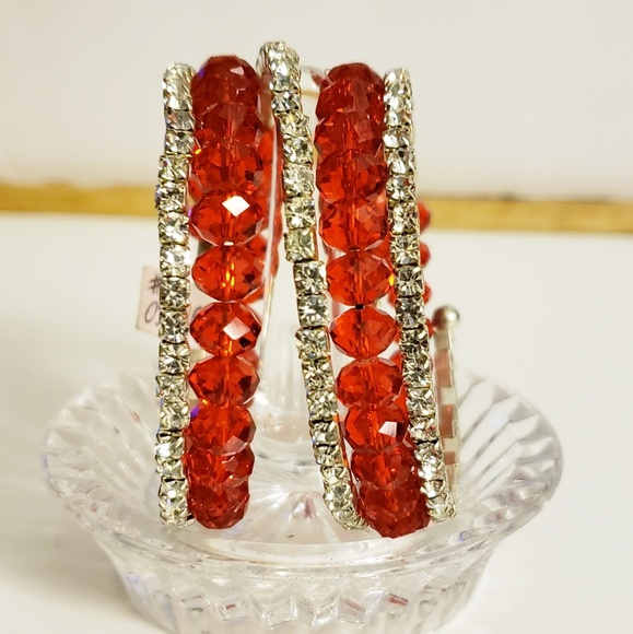 Multi Layer Red Beaded Memory Wire Bangle Bracelet - Picture 3 of 7